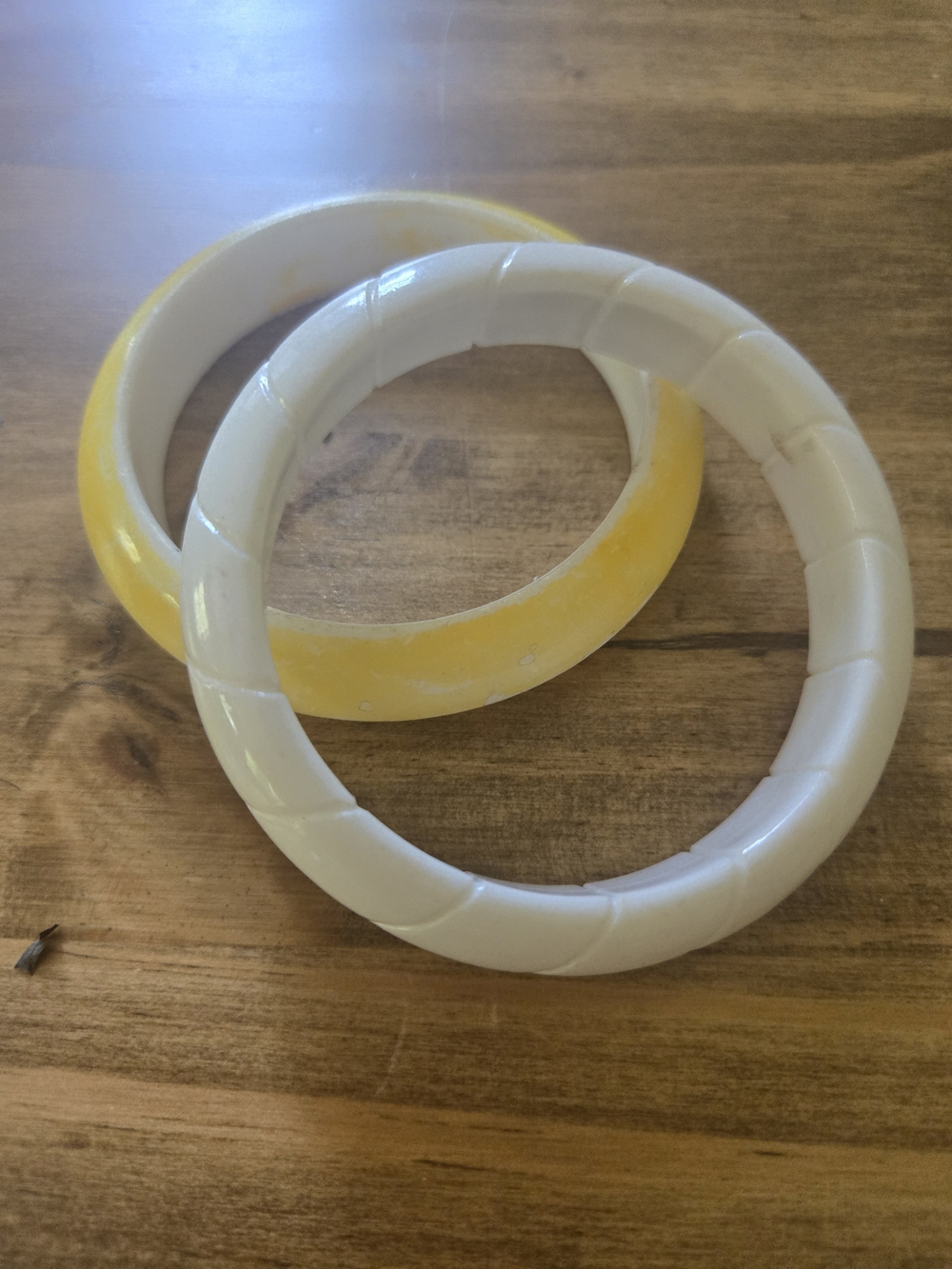 Decorative Yellow and Cream Resin Bangle Accent Set